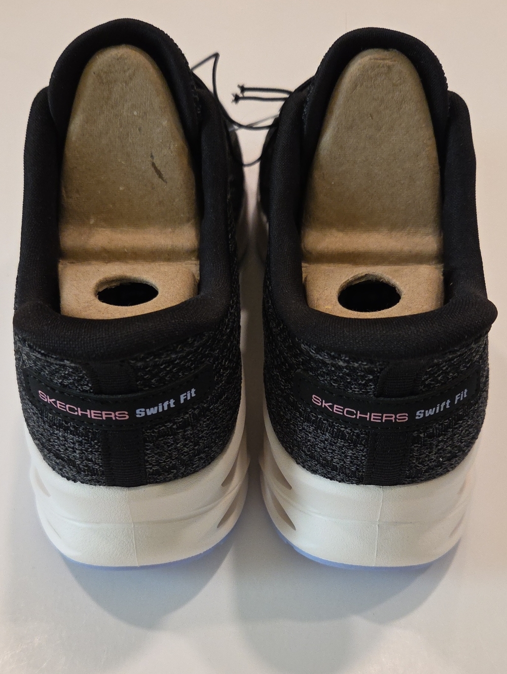 Skechers Women's Glide-Lite Swift Fit Sneaker, Black, Size 9 - Picture 4 of 7